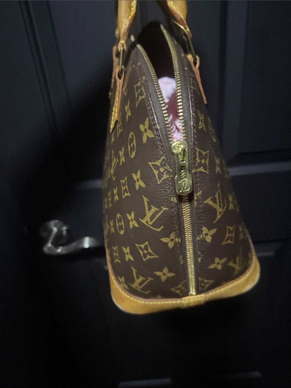 Louis Vuitton Brown Monogram Alma pm Satchel with Tan Trim(lock key&dust bag) - Picture 5 of 17